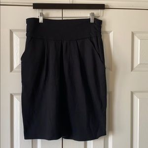 BCBG MAXAZRIA black skirt size M